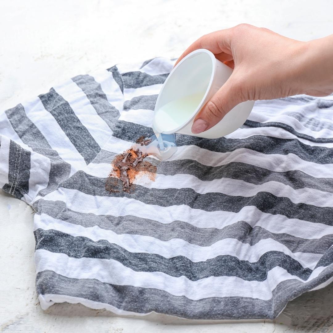 Kıyafetten Pas Lekesi Nasıl Çıkar?